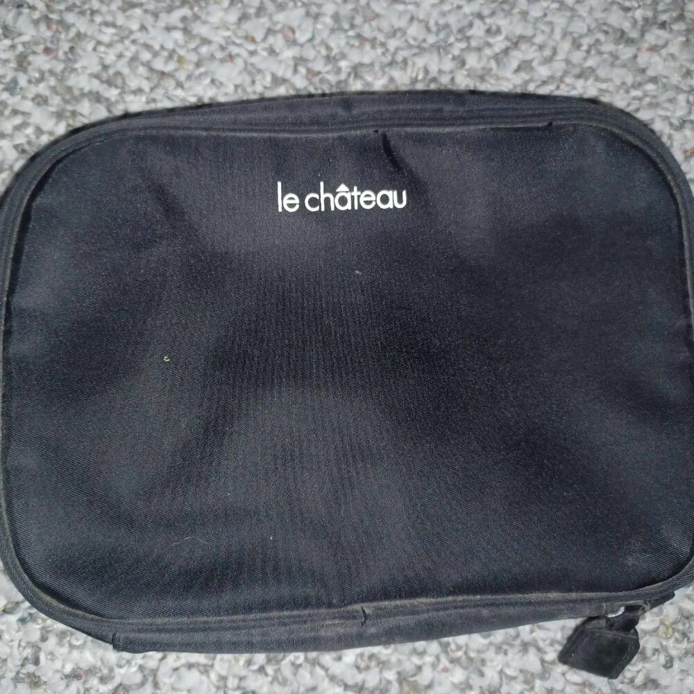 ✨️4/$10✨️le chateau makeup case